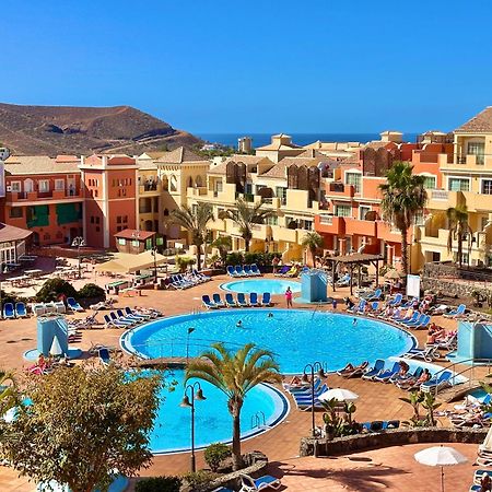 Sunny Apartment & Heated Pool Los Cristianos  Kültér fotó