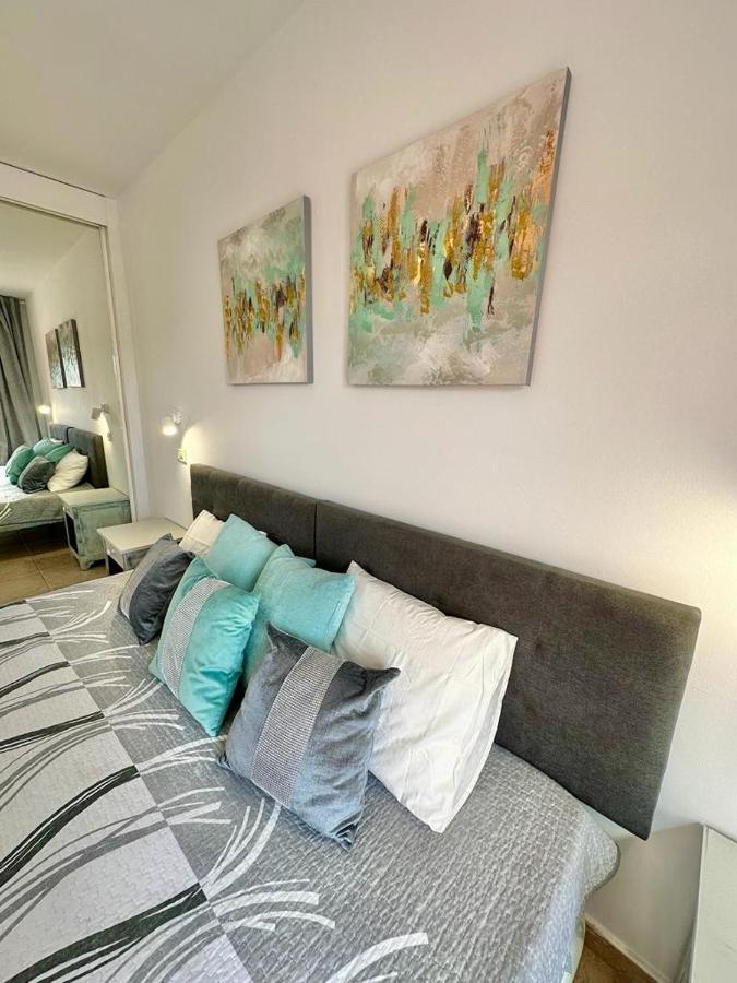 Sunny Apartment & Heated Pool Los Cristianos  Kültér fotó