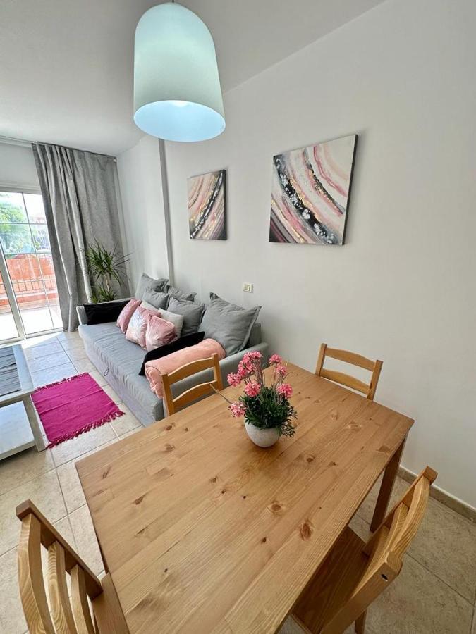 Sunny Apartment & Heated Pool Los Cristianos  Kültér fotó